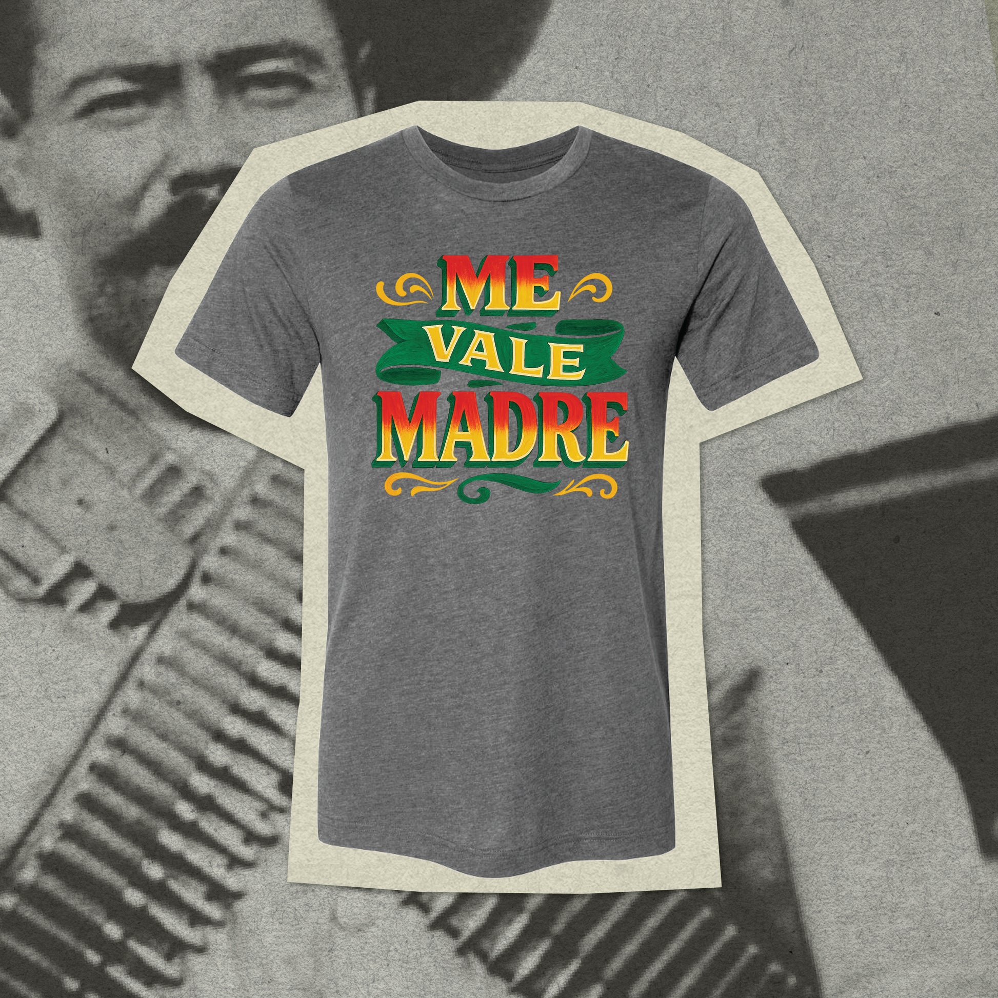 Me Vale Madre Men's T-shirt